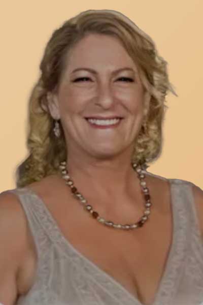 A photograph of StaarCon presenter Lisa Hull.
