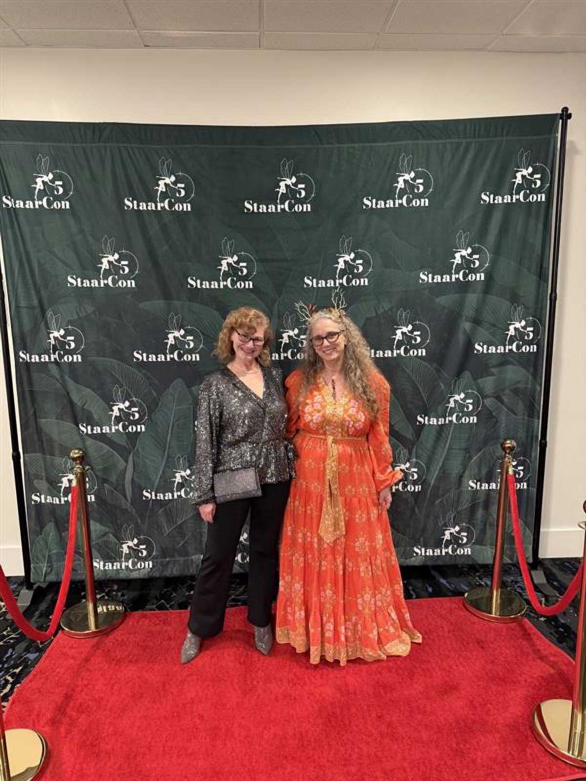 Christiana Gaudet and Kimberly Scheurer at Staarcon 5.